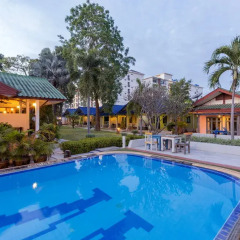 Отель Wind Field Resort Pattaya бассейн