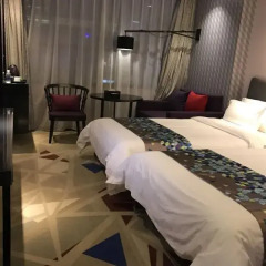 Отель Zmax Chengdu Chunxi Road комната для гостей фото 2