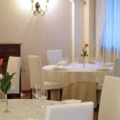 Отель Hostellerie Du Cheval Blanc Аоста помещение для мероприятий