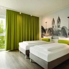 Отель Super 8 by Wyndham Dresden комната для гостей