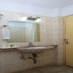 Hotel Crystal Residency Chennai ванная
