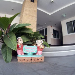 Отель Weerawan Place