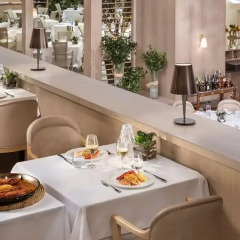 Отель The Level at Melia Castilla питание
