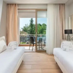 4 you Hotel балкон