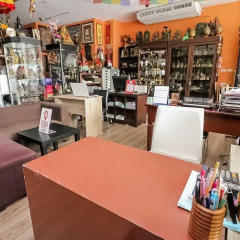 Отель Himalayan Inn гостиничный бар