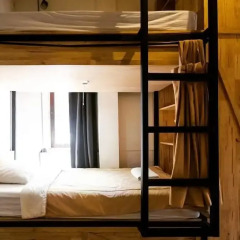 Buff Hostel сейф в номере