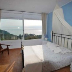 Отель Villa Cristina - INH 27248 Льорет-де-Мар комната для гостей