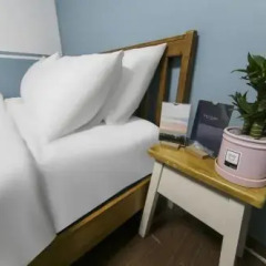 Sinchon Sisters Hostel сейф в номере