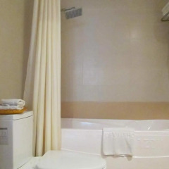 Отель May De Ville Boutique Hotel Вьетнам, Ханой - отзывы, цены и фото номеров - забронировать отель May De Ville Boutique Hotel онлайн ванная фото 2