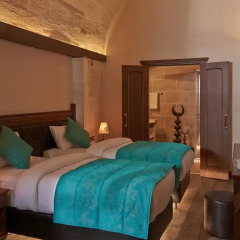 Sirehan Hotel комната для гостей