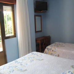 Отель Hostal Flor de Quejo сейф в номере