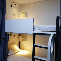Отель NK Guesthouse Бангкок сейф в номере
