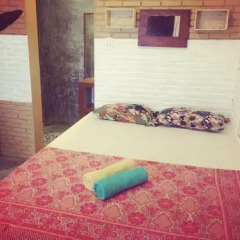 Отель The Happy Bird B&B фитнесс-зал