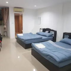 Отель Royal Inn Kitchen and Bar комната для гостей фото 2