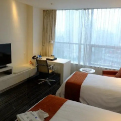 Grand Mercure Shanghai Century Park Hotel удобства в номере фото 2