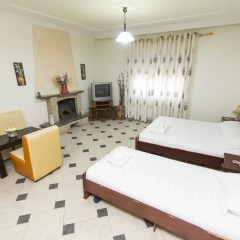 Отель Vila Verde Rooms Тирана комната для гостей фото 2