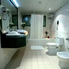 Khalidia Hotel Apartments ванная