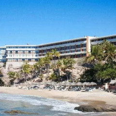 Отель Faro Mazatlan Beach Resort пляж