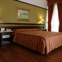 Politeama Palace Hotel сейф в номере