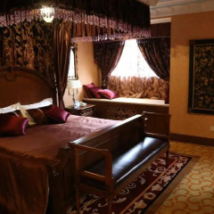 Spring Legend Holiday Hotel развлечения