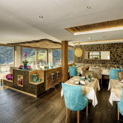 Отель Golf & Spa Resort Andreus Сан-Мартино-ин-Пассирия питание