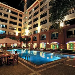 MiCasa Hotel Apartments Managed by AccorHotels бассейн фото 3