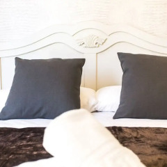 Отель Total Valencia Old City Luxury