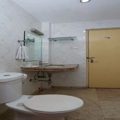 Hotel Crystal Residency Chennai ванная фото 2