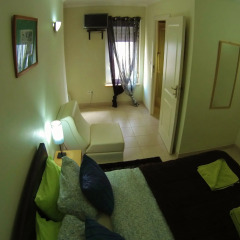 Отель Peniche Surf Lodge Пениче комната для гостей