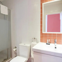 Отель Restauradores Apartments Португалия, Лиссабон - отзывы, цены и фото номеров - забронировать отель Restauradores Apartments онлайн ванная фото 2