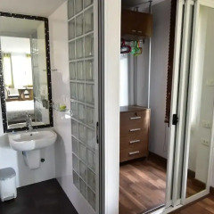 Апартаменты 101 Sukhumvit 22 Service Apartment Бангкок ванная