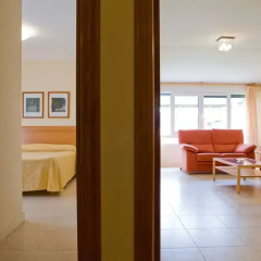 Отель Apartamentos Solamaza Испания, Арнуэро - отзывы, цены и фото номеров - забронировать отель Apartamentos Solamaza онлайн комната для гостей фото 3