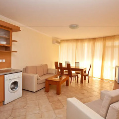 Отель Central Plaza Apartment Болгария, Солнечный берег - отзывы, цены и фото номеров - забронировать отель Central Plaza Apartment онлайн комната для гостей фото 5