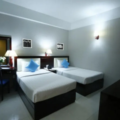 Alagon Ben Thanh Hotel & Spa Хошимин сейф в номере