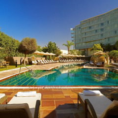 Отель Le Meridien Cairo Airport бассейн