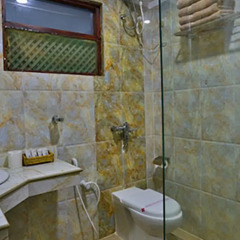 Hotel Lanka Super Corals ванная