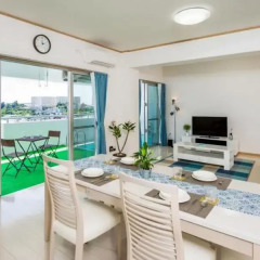 Отель Ocean View Condominium Томигусуку комната для гостей фото 4