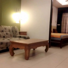 Отель Jomtien Little Mango Guesthouse комната для гостей фото 3