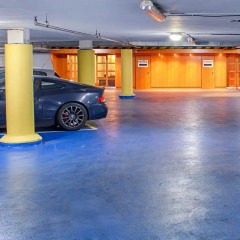 Апартаменты Hoffmeister Apartments парковка