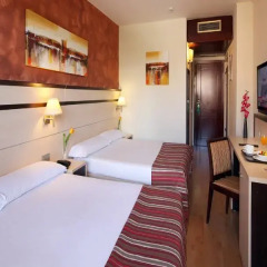 Отель Golden Port Salou & Spa сейф в номере