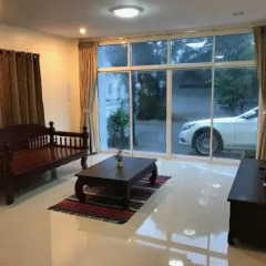 Отель Krabi Town Sleeps 8 With Kitchen комната для гостей фото 3