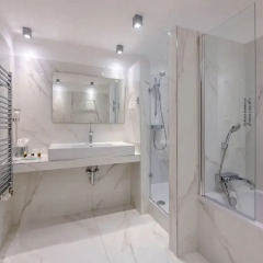Continental Hotel Budapest ванная