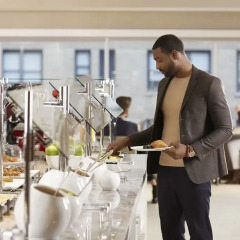 Отель AC Hotel by Marriott Beverly Hills США, Лос-Анджелес - отзывы, цены и фото номеров - забронировать отель AC Hotel by Marriott Beverly Hills онлайн фитнесс-зал фото 3