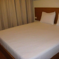 Отель Talai Suites Бангкок комната для гостей фото 5