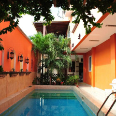 Отель La Casa De Los Arcos