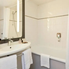 Отель ibis London Euston Station - St Pancras International ванная фото 2