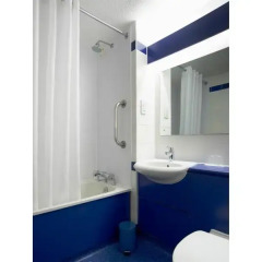 Отель Travelodge Southampton Central ванная фото 2