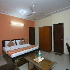 Отель OYO Rooms Govindpuri Metro комната для гостей фото 4