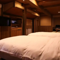 Отель Ryokan Wakaba Япония, Минамиогуни - отзывы, цены и фото номеров - забронировать отель Ryokan Wakaba онлайн сейф в номере
