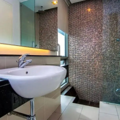 Отель Queens Service Suite at Swiss Garden residence Малайзия, Куала-Лумпур - отзывы, цены и фото номеров - забронировать отель Queens Service Suite at Swiss Garden residence онлайн ванная фото 2